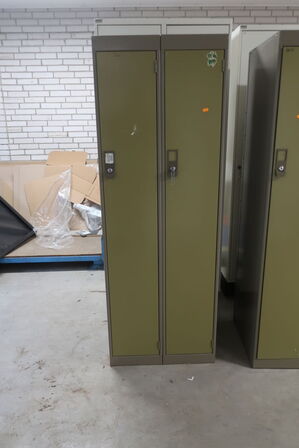 4 stk. omklædningsskabe