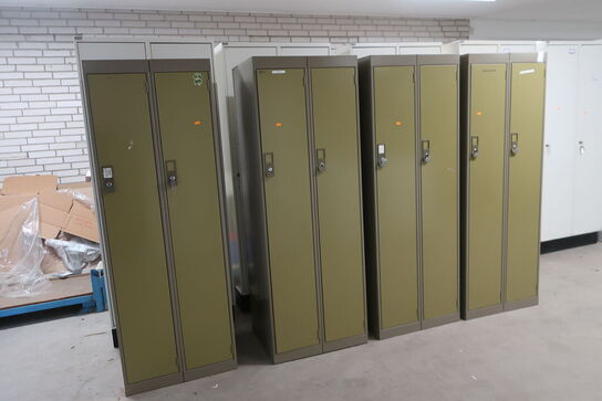 4 stk. omklædningsskabe
