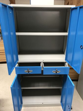 Stålskab 180x85x39 cm (ubrugt)