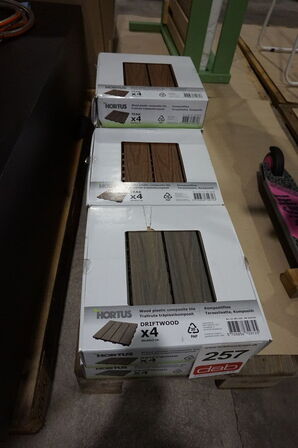 7 pk Terrassefliser, Komposit à 4 stk 30x30 cm Teak/grå 