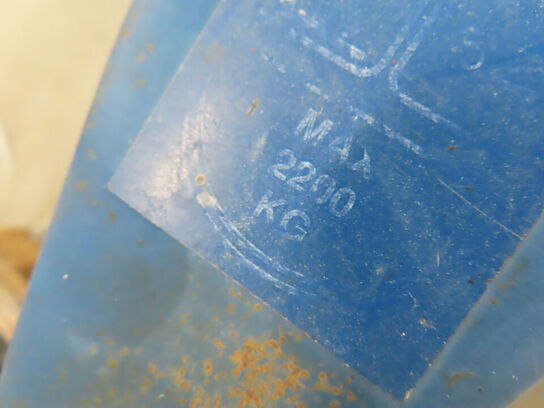 Palleløfter til 2200 kg.