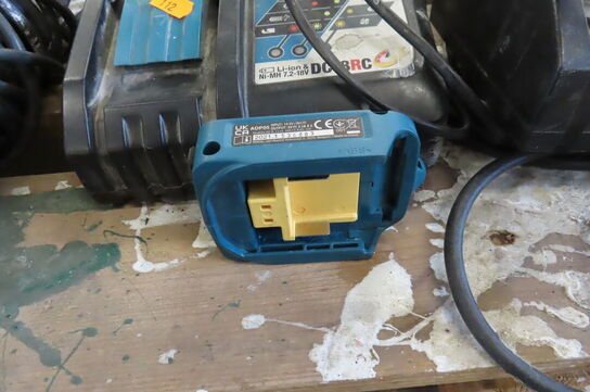 2 stk. Ladere samt powebankadater MAKITA