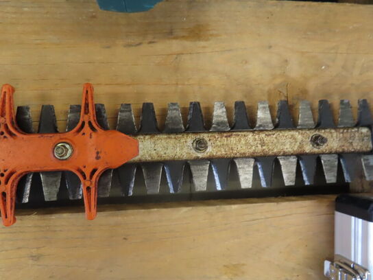 Hækkeklipper STIHL HS82RC