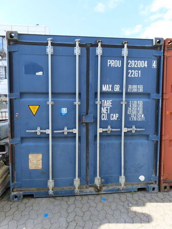 20" skibscontainer med indhold