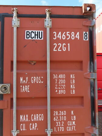 20" skibscontainer med indhold