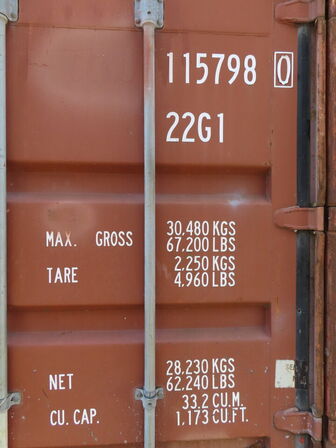 20" skibscontainer med indhold