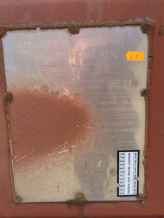 20" skibscontainer med indhold