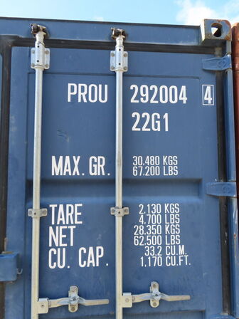 20" skibscontainer med indhold