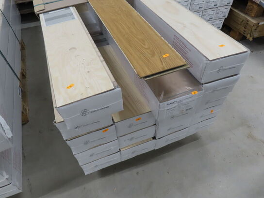 60 kvm. Parketgulv - Oak Fumed