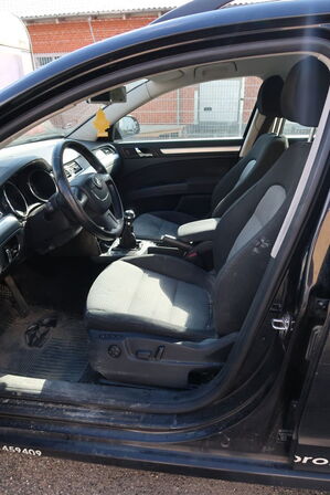 Personbil SKODA Superb Combi 1.6 TDI 105 HK St. (Momsfri)