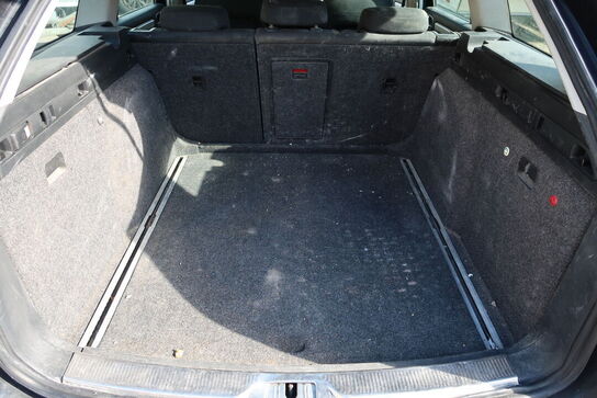 Personbil SKODA Superb Combi 1.6 TDI 105 HK St. (Momsfri)