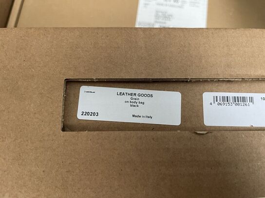 On-body taske MONTBLANC Grain Black MB220203