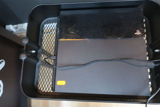 Spillekonsol PLAYSTATION 4 med controller