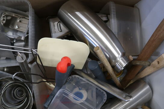 Diverse køkkenartikler