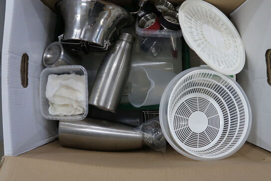 Diverse køkkenartikler