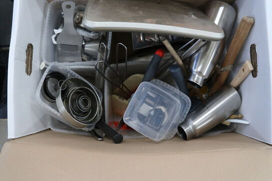 Diverse køkkenartikler