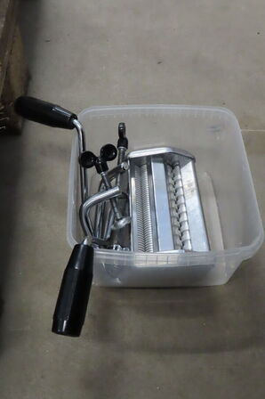 3 stk. manuelle pastamaskiner