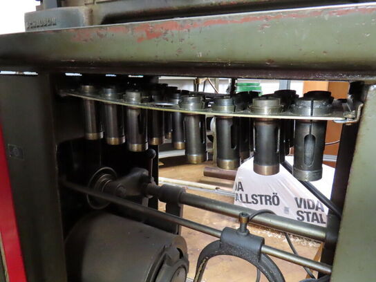 Drejebænk, SCHAUBLIN TP-32 med stangføder