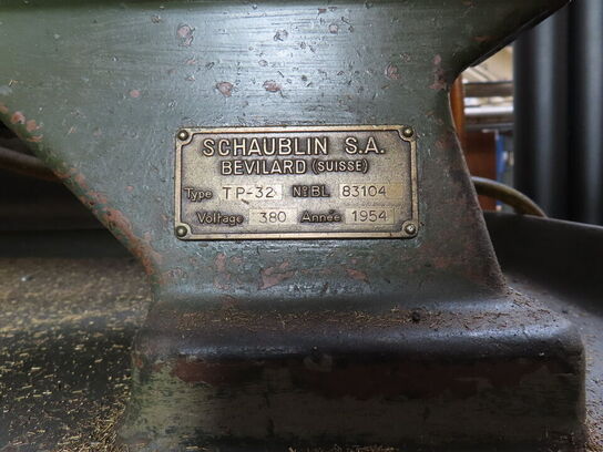 Drejebænk, SCHAUBLIN TP-32 med stangføder