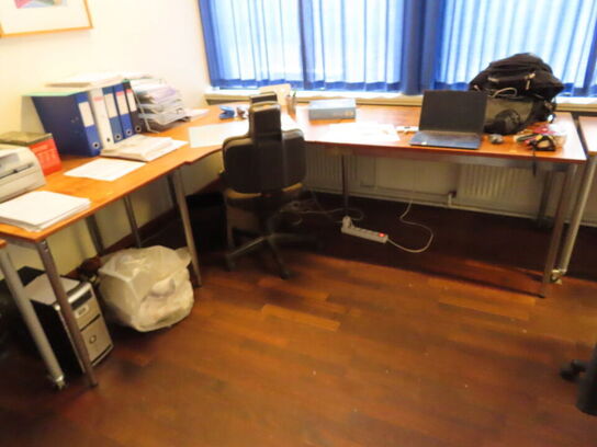 Div. skriveborde og skuffemoduler