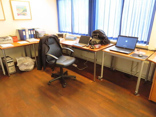 Div. skriveborde og skuffemoduler