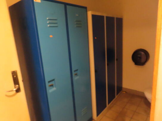 2 stk. manskabsskabe