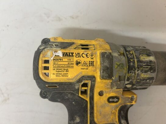 DEWALT Vinkelsliber DCG405 & DEWALT Skruemaskine DCD791
