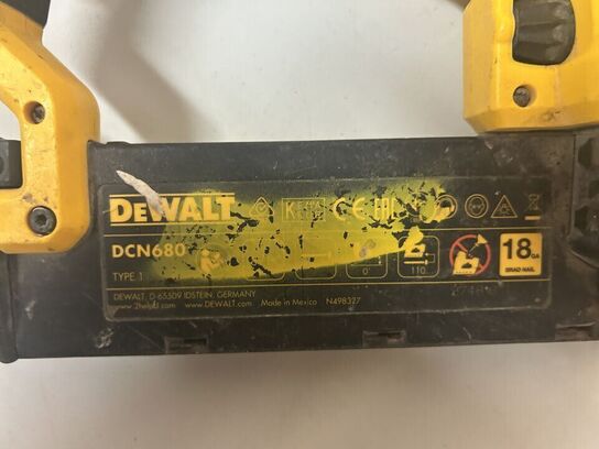 DEWALT Stiftepistol DCN680
