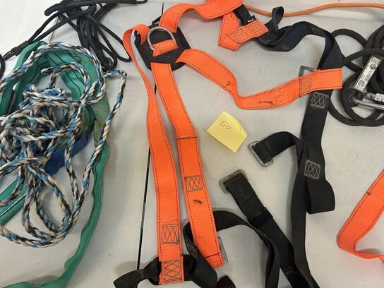 Sikkerhedsudstyr til arbejde på tag mm.