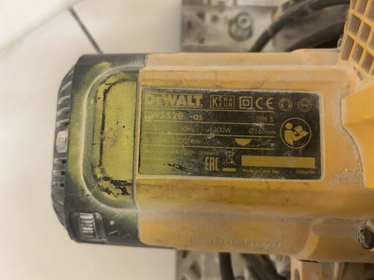 DEWALT Dyksav DWS520 med skinne