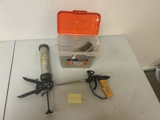 Fugepistoler, ukendt, med fugepinde