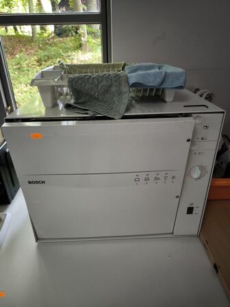 Bordopvasker BOSCH samt mikroovn LOGIK