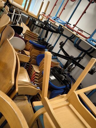 Diverse borde, stole m.v. 