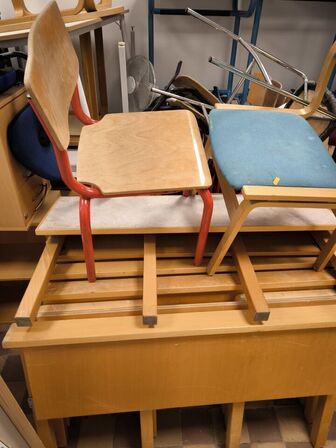 Diverse borde, stole m.v. 