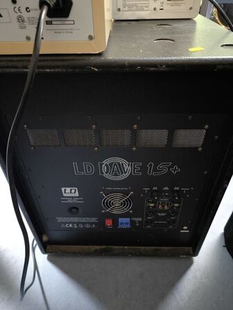 Subwoofer LD SYSTEMS DAVE15+ og 2 stk. højttalere LD SYSTEMS LD DAVE 15+