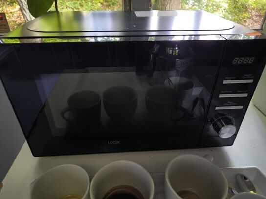 Bordopvasker BOSCH samt mikroovn LOGIK