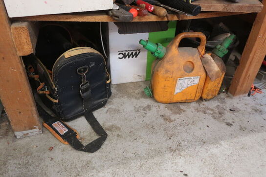 Ryd hele værkstedet for løse dele