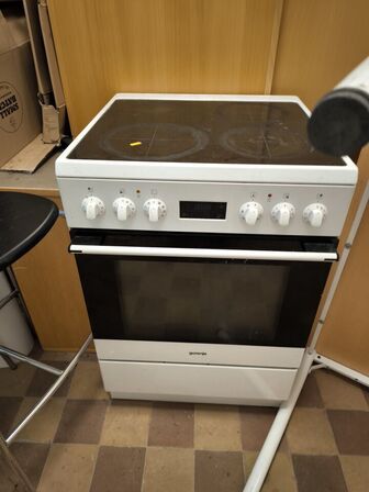 Diverse borde, stole m.v. 