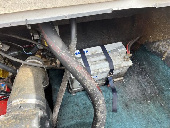 Båd GALAXIE CUDDY CABIN, årgang 1992