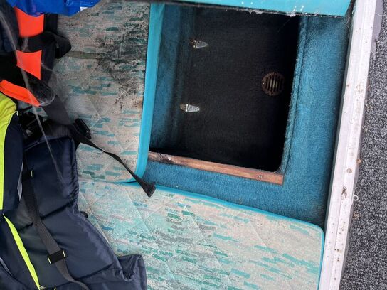 Båd GALAXIE CUDDY CABIN, årgang 1992