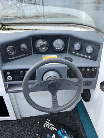 Båd GALAXIE CUDDY CABIN, årgang 1992