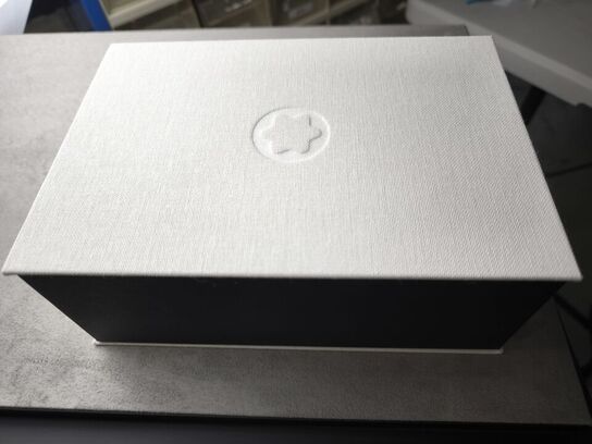 Herreur MONTBLANC 1858 Geosphere 0 Oxygen 43.5 mm aut.