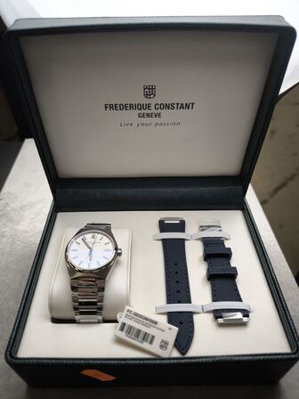 Herreur  FREDERIQUE CONSTANT Highlife 39 mm aut.