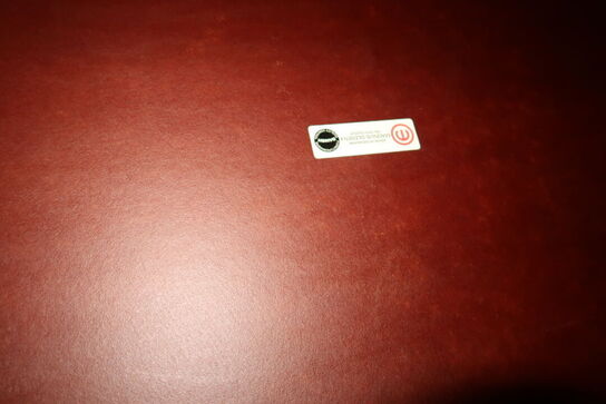 7 stk. stole samt 17 stk. borde MAGNUS OLESEN