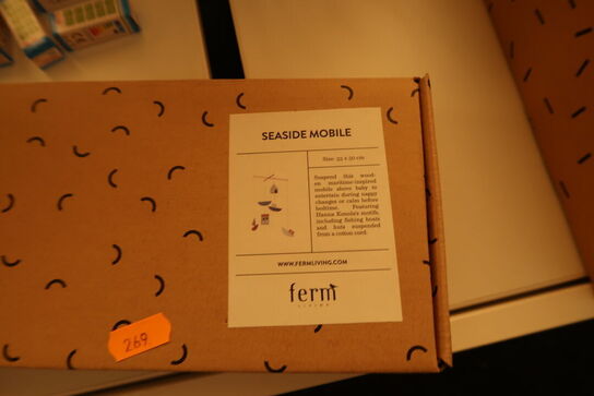 Uro FERM LIVING Seaside Mobile