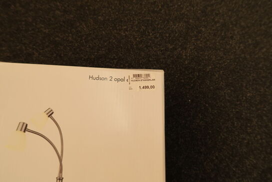 Gulvlampe HALO DESIGN Hudson