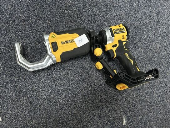 DEWALT Slagnøgle m/ rørskærer DCF850