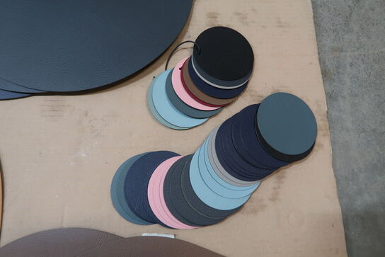 80 stk. dækkeservietter / Glasbrikker 