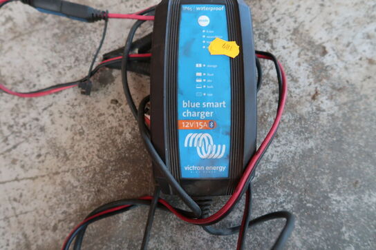 Lader VICTRON ENERGY 12V/25A