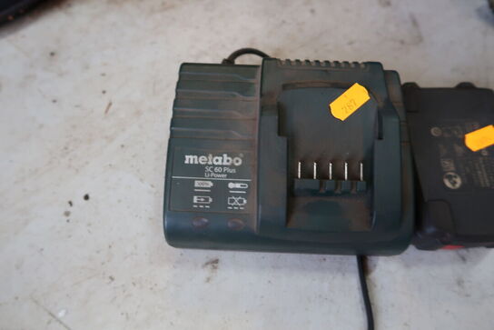 Lader METABO med batteri